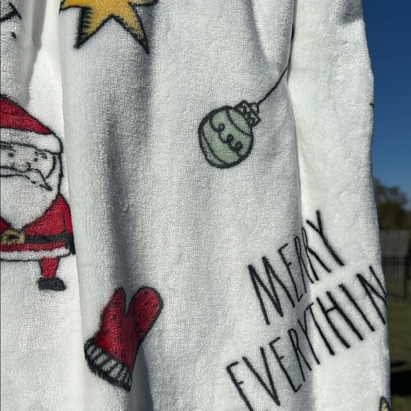 NWT! Rae Dunn Soft Plush ThrowHoliday Blanket - Picture 2 of 6